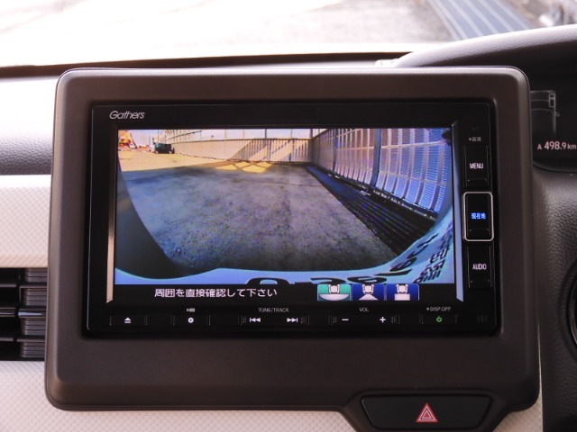 ◆バックカメラ◆リバースにするだけで映ります、後方の安全確認や、狭い駐車場での車庫入れ、雨の日や夜間など視界の悪い時に便利です！安全にバックする為には欠かせない装備です。