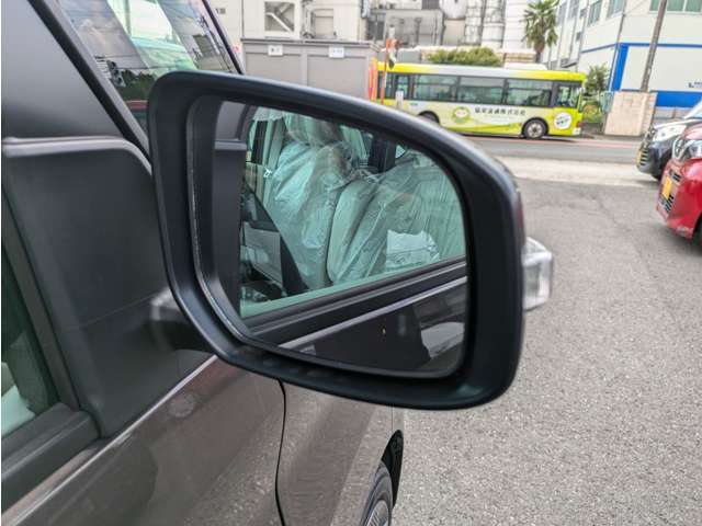☆メンテナンスパック☆　オイル交換が14回分・車検基本料金2回分・鈑金チケット2万円分・1.6ヶ月点検・パッカーズ補償がついています！メンテナンスも全てお任せ下さい！