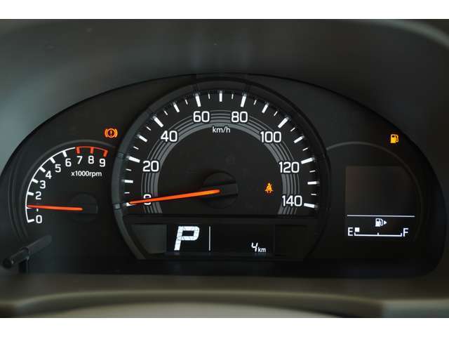 正規ディーラーである当店では、指定工場も完備☆一般整備、車検整備、板金修理など、何でもお気軽にご相談下さいませ♪プロのメカニックがしっかり整備させていただきます！　◆無料電話：0120-429-215◆