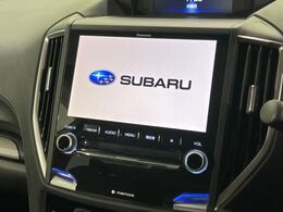 【メーカー純正ナビ】インテリアに溶け込むスタイリッシュな「専用設計」メーカーナビを装備♪視認性や操作性など基本性能にも優れ、より上質なカーライフをお楽しみいただけます。