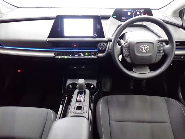 当店の禁煙車両は、スタッフ2人以上で確認し、タバコの匂いが無いものを【禁煙車】として扱っています。(アレルギーや敏感な方は現車確認時にご確認下さい。)