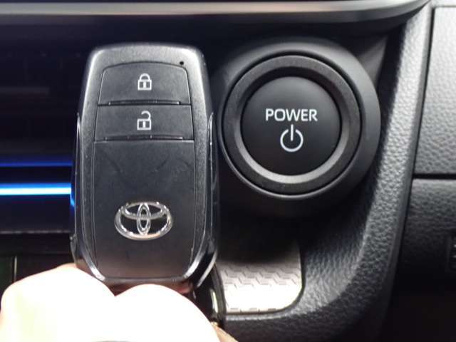 トヨタセーフティセンス・障害物センサー・BSM・シートヒーター・LEDヘッドライト・スマートキー・純正19AW・8型純正ディスプレイAD・バックカメラ・フルセグTV・Bluetooth・ETC・ドラレコ・AC電源100V/1500W
