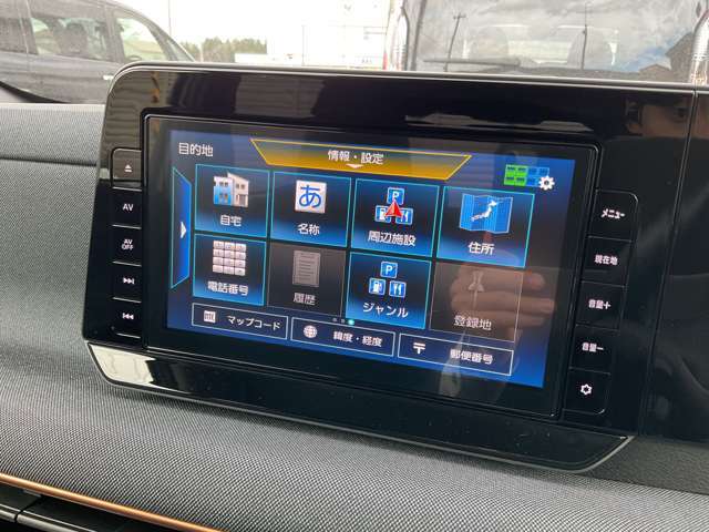 カーナビも装備しています！地図の確認だけでなく、ラジオ、テレビ、Bluetoothに対応しています！3/4