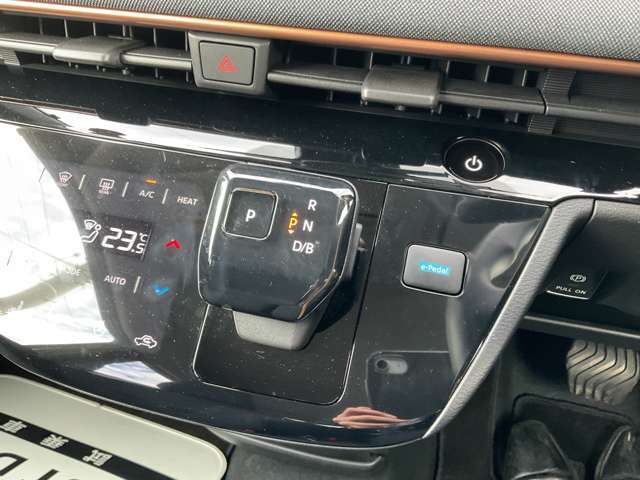 e-Pedalで下り坂や連続するカーブも楽々！