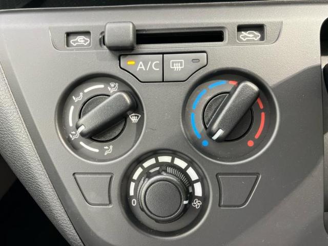 お車に合わせて無料保証以外にも、保証範囲、期間、距離を拡充させた有料保証もご用意しております！中古車の購入が初めてで不安・・・というお客様もご安心ください！