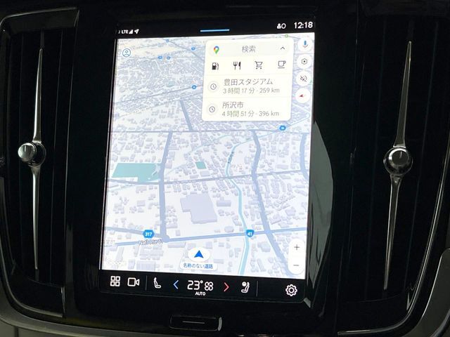 Google搭載の縦型9インチナビ！「OK、Google」と話し掛けるだけで目的地の設定や、エアコン温度の上げ下げなど便利な機能が満載です。ナビに触れずに安全運転！