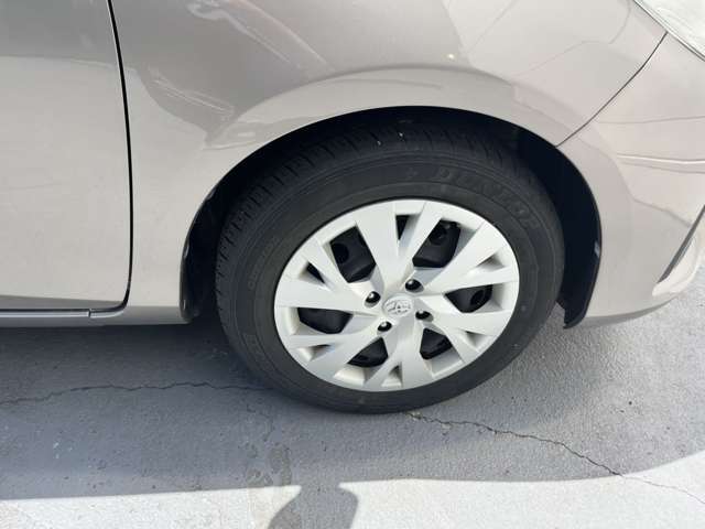 ヤリスに変わったきっかけは世界的に「ヤリス」という名前で販売されていた車種を、日本でも統一するためです。
