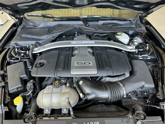 V8　5.0Lエンジンが搭載されており460馬力(カタログ値)を誇ります。
