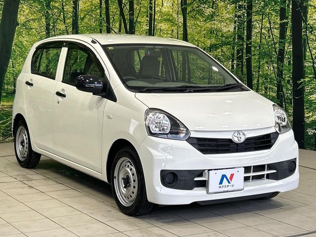 大好評のボディコーティング「弾スプラッシュコート」もご納車までに施工可能。通常のガラスコートと異なる、耐久年数6年の無機質ガラスコーティングが、ボディをキレイな状態に保ってくれます。