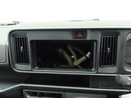 オーディオレス仕様☆純正ナビや社外ナビなど規格に合うモノをお選びくださいませ。