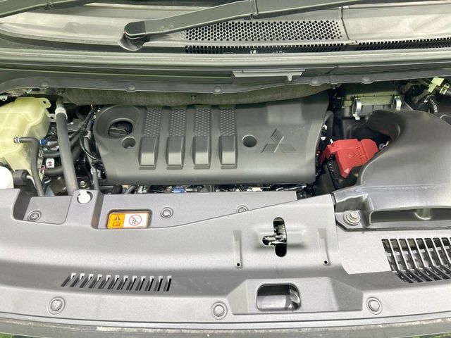 親切・丁寧な専門メカニックスタッフが応対！・車検・点検整備・事故等の修理などアフターサービスも安心。お車のカスタマイズもネクステージのサービススタッフまでご相談ください！