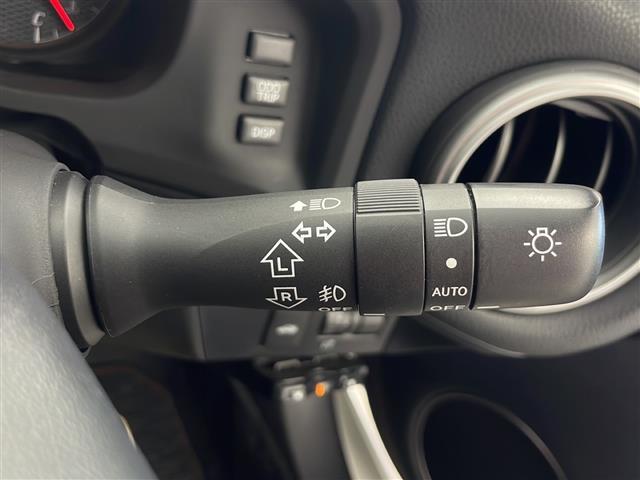 【運転席操作部】快適なドライブを楽しむための機能が装備されています！運転席から触れるので、使いやすいです！除菌プランいれていただくと、さらに清潔で安心していただけます！