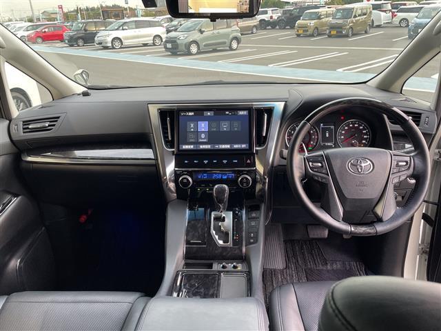 【インパネ全体】『インパネ全体』の画像になります。写真の内容に関してご不明点、ご質問等がございましたらお気軽にガリバー店舗までお問い合わせください。