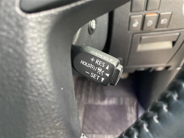 【運転席操作部】『運転席周辺の装備』の画像になります。快適なドライブを楽しむための機能が装備されています！運転席から触れるので使いやすいです！