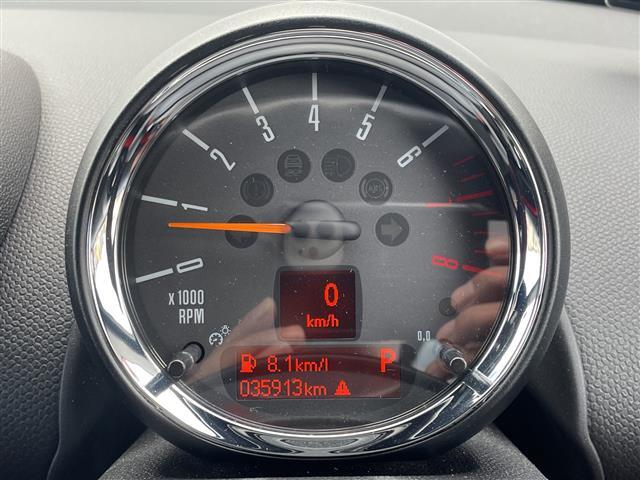 気になる車はすぐにお問い合わせください！画面右側の0066から始まる無料ダイヤルからお問い合わせ下さい！専門スタッフがお車のご質問にお答えいたします！