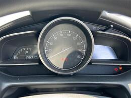 スピードメーターの画像です。店舗にて現車の確認もいただけますので、お電話で在庫のご確認の上是非ご来店くださいませ！！！ワクワクするクルマ選びをご提案します！