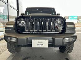 ジープ専属メカニックが最100項目の法定点検を実施後、お客様にご納車しておりますので、安心してお乗りいただけます。