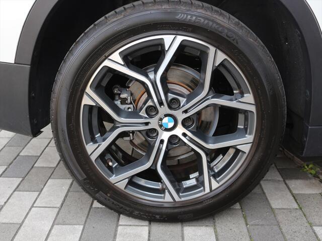 お洒落は脚元から、デザイン性の良いBMWのアロイホイールはクルマの雰囲気をよりスポーティに、よりエレガントに演出。もちろん強度も十分で安心。