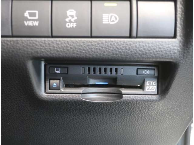 ETC車載器付きです。高速道路の料金所もスムーズに通過できます。