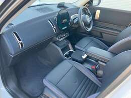 ★全国の正規ディーラーにて、対応可能な認定中古車保証付となります。アフターメンテナンスもお近くの正規ディーラーで可能でございます。遠方の方もご安心してお選びいただけます。