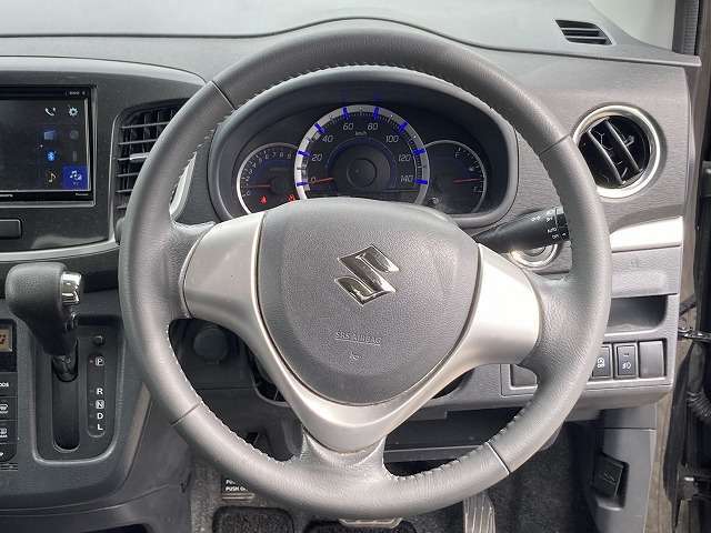 中古車販売　オーシャンデザイン　（株）AOZORA COMPANY　三条店〒955-0046新潟県三条市興野3-14-37-4ガスト様隣り定休日：月曜日　営業時間：10時～19時