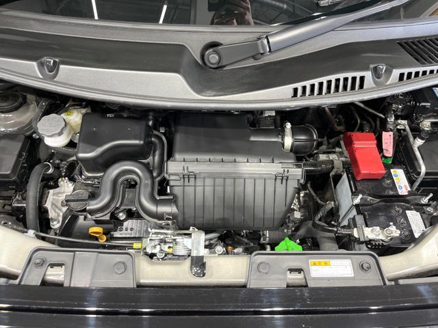 親切・丁寧な専門メカニックスタッフが応対！・車検・点検整備・事故等の修理などアフターサービスも安心。お車のカスタマイズもネクステージのサービススタッフまでご相談ください！