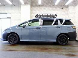 ウィッシュならではのサイドフォルムは、カスタマイズによってより一層スタイリッシュな印象を醸し出してくれますね＾＾♪