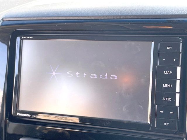 【ナビゲーション】使いやすいナビで目的地までしっかり案内してくれます。各種オーディオ再生機能も充実しており、お車の運転がさらに楽しくなります！！