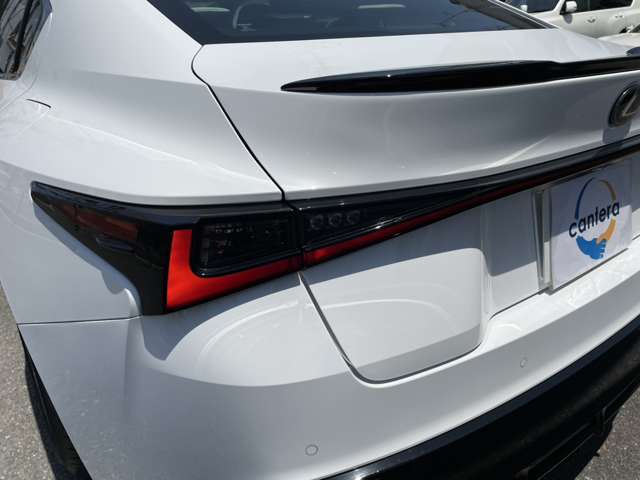 下取りのお車もお任せください！ユーポスで買い取った車は「オークション」で速やかに販売します。確かな販売ルートがあるため、買い取り～販売までの期間が縮小、余分なコストを抑えることで高価買取を実現します。