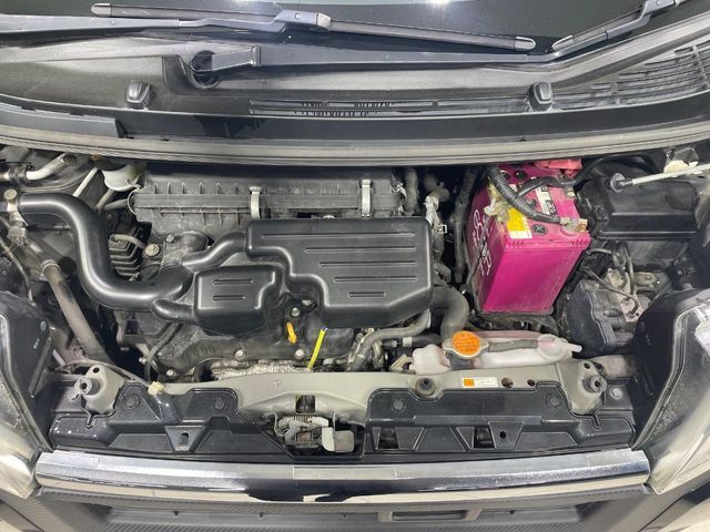 親切・丁寧な専門メカニックスタッフが応対！・車検・点検整備・事故等の修理などアフターサービスも安心。お車のカスタマイズもネクステージのサービススタッフまでご相談ください！