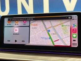 ●Apple　Car　Play：スマホとの有線接続で、ナビ・オーディオ再生などスマホのアプリ機能が画面でも使える便利機能です！