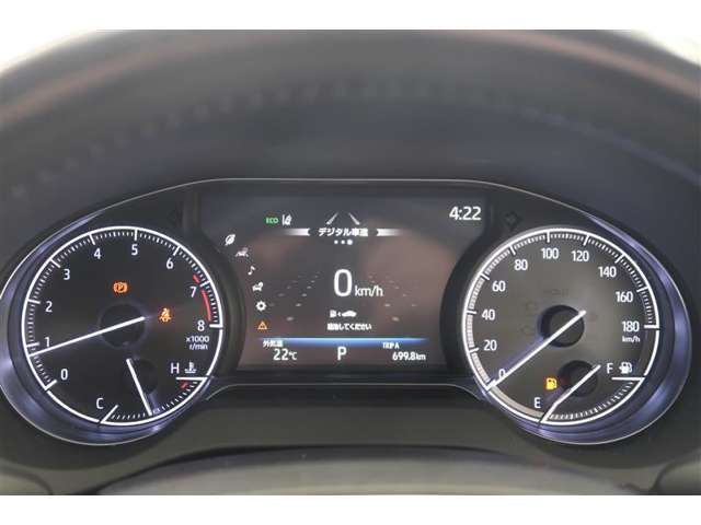 トヨタ認定中古車には1年間走行距離無制限の『ロングラン保証』がついています。年式は問わず、全国約5,000ヶ所のトヨタのお店で保証修理を受けることができます。