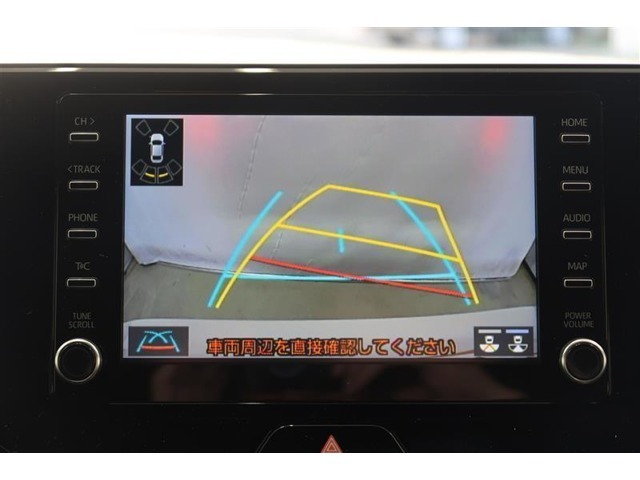 【バックガイドモニター】車庫入れの時に何かに接触しないかとヒヤヒヤしたことはありませんか？バックモニターがあればそのような不安はなくなります♪ガイド線付きで分かりやすく、夜間でもよく見えます！