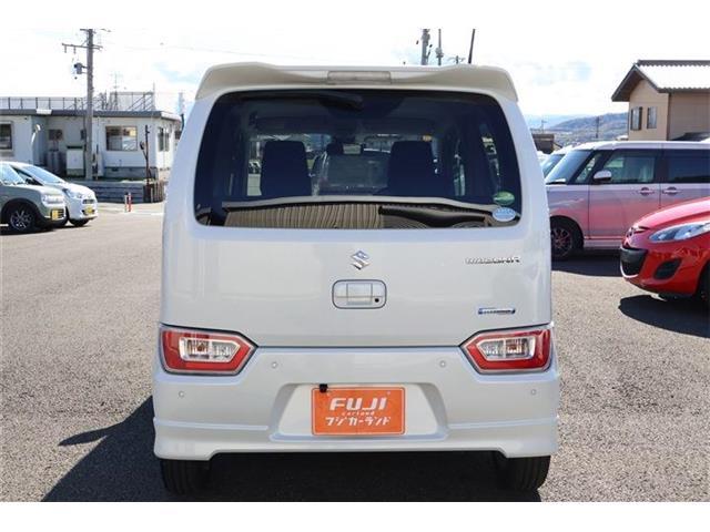 専用整備工場完備です！ショールームでお茶をお召し上がりの間に、スピーディに診断、お見積もり、整備を行ないます！メンテナンスもフジカーランド上田にお任せ下さい。