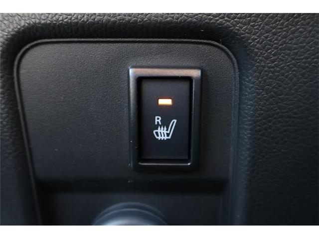 運転席シートヒーター付です。