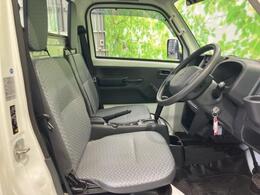 「この車の写真をもっと見たい」「状態が気になる」「この装備はついている？」どんな小さな疑問でもお気軽にお問い合わせください！