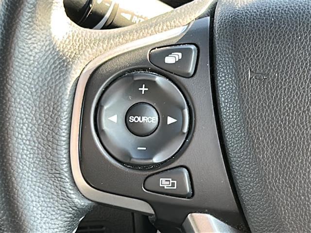 【運転席操作部】『運転席周辺の装備』の画像になります。快適なドライブを楽しむための機能が装備されています！運転席から触れるので使いやすいです！