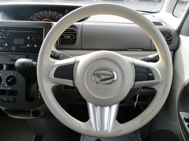 迅速な修理対応やオイル交換・タイヤ交換など、整備工場があるからこそご提供できるサービスもございます。アフターサービスも含め、末永いお付き合いができれば幸いです。