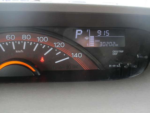 お車の買取も行っておりますので、お乗換えの場合はあなたの愛車の下取りも可能です。大切に乗られてきたお車だからこそ、まごころ込めて査定させていただきます。