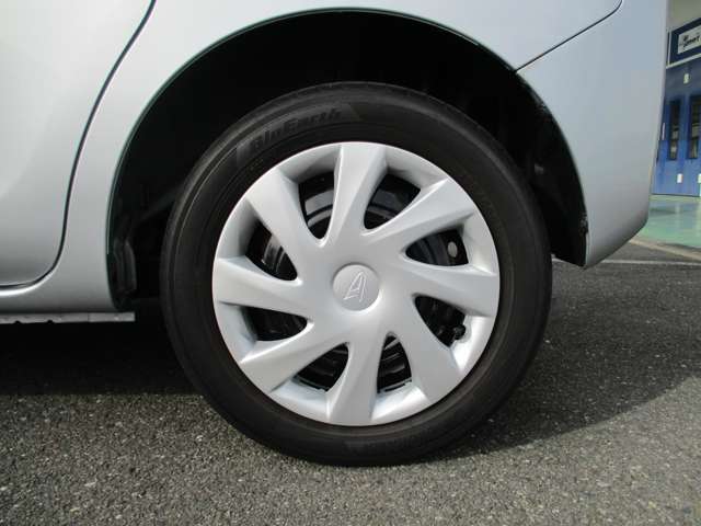 気になる点や不明な点がございましたらお気軽にお問い合わせください。車に詳しくない方でも分かりやすく説明させていただきます。