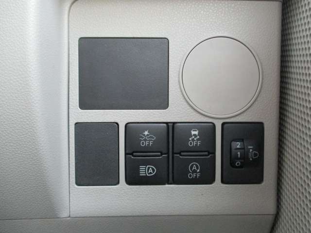 カーセンサーアフター保証は最長3年間までご加入いただけます。万が一の故障の際にも修理費がかからず安心！また、全国どこでも修理対応が可能です。24時間365日のロードサービスもついております。