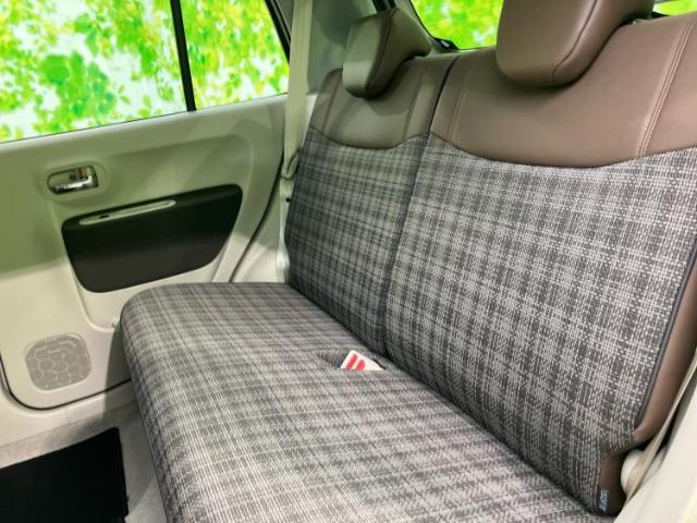 WECARSでは各商談席に大型モニターをご用意しております！見やすい大画面でゆったりと全国の在庫をご覧いただけます！是非ご来店お待ちしております！