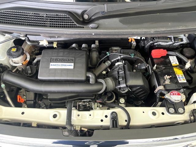 親切・丁寧な専門メカニックスタッフが応対！・車検・点検整備・事故等の修理などアフターサービスも安心。お車のカスタマイズもネクステージのサービススタッフまでご相談ください！