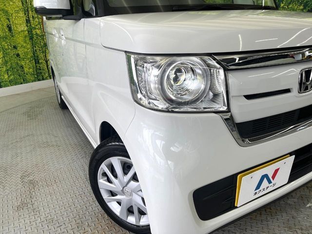 【LEDヘッドライト】悪天候や夜間走行時も良好な視界を確保し安心して運転できる高輝度LEDヘッドライトを装備！点灯速度が早く、消費電力も抑えられています。