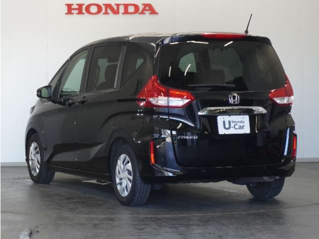 認定中古車では、厳しいHonda認定基準をクリアした厳選されたHonda認定中古車のみ、取り扱っております。「ご購入前の安心」「納車後の信頼」を車両と一緒に提供しております。
