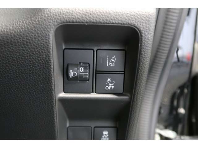 ホンダセンシング搭載！誤発進抑制機能・路外逸脱抑制機能・歩行者事故低減ステアリング・車線維持支援システム・先進車発進お知らせ機能など多彩な先進安全機能でより安全で快適なドライブを支援します。