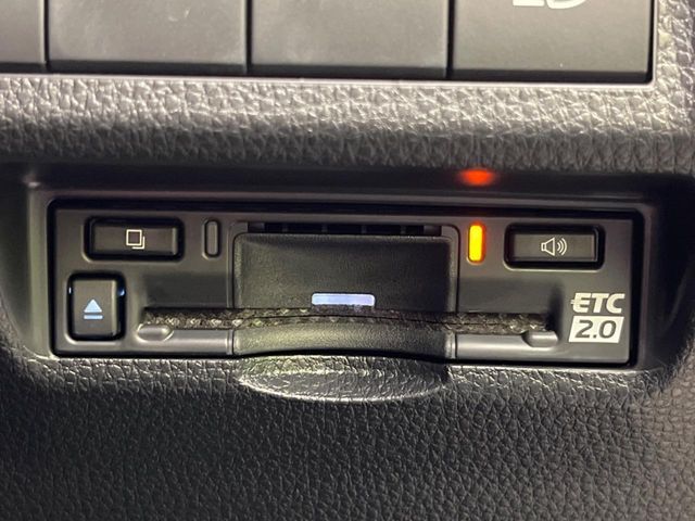 【ETC】高速道路の料金所をストレスなく通過！話題のスポットやサービスエリアに多い「スマートIC」利用時は必須のアイテムです。当店でセットアップを実施、ご納車当日からすぐにご利用いただけます！