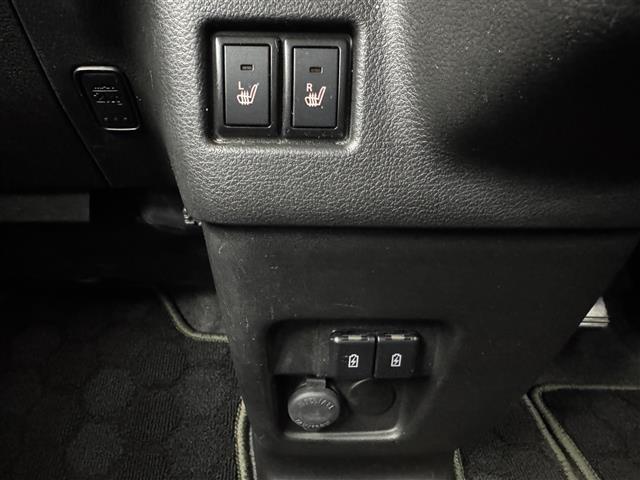 【運転席操作部】快適なドライブを楽しむための機能が装備されています！運転席から触れるので、使いやすいです！除菌プランいれていただくと、さらに清潔で安心していただけます！