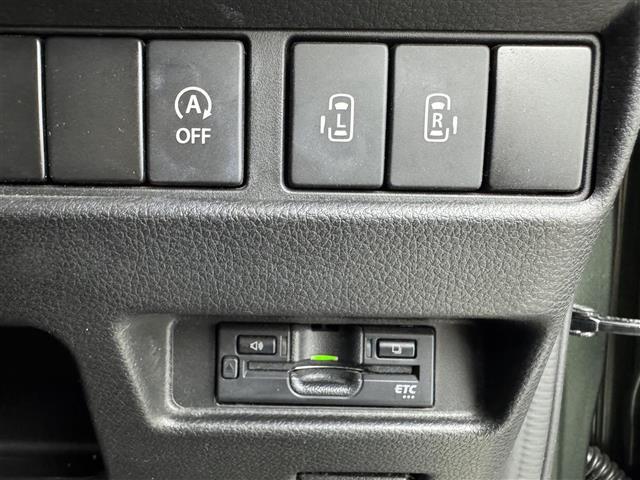 【ETC】有料道路を利用する際に料金所で停止することなく通過できる、ETC車載器（ノンストップ自動料金収受システム機器）が装備されています。セットアップを行うことで利用可能になります。