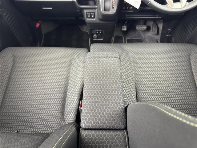 【インパネ全体】全方位で視界が広く、高い目線で運転もしやすいです！